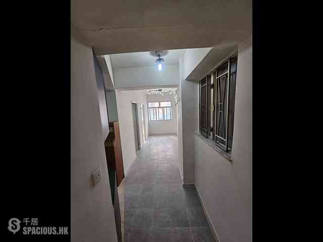 堅尼地城 - 建隆樓 13