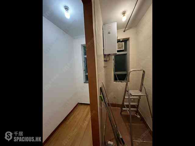 Tung Chung - Seaview Crescent Block 2 02