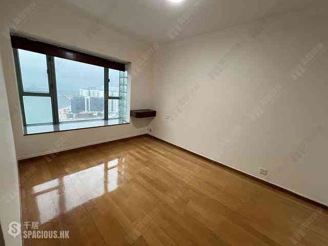 Tung Chung - Seaview Crescent Block 2 04