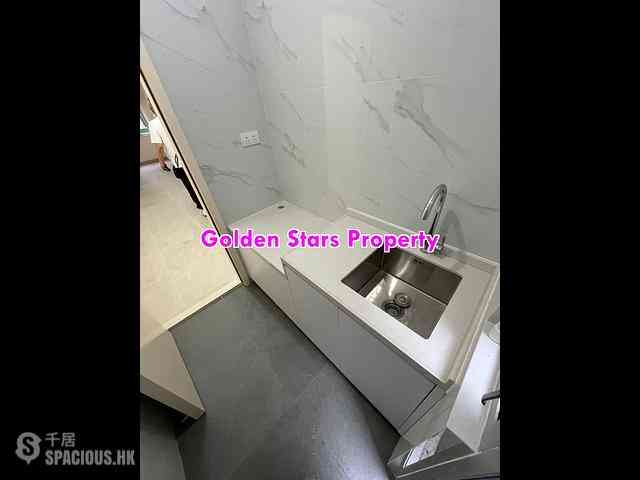 Sai Ying Pun - 204-208, Queen's Road West 05