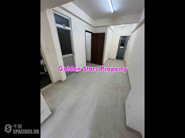 Sai Ying Pun - 204-208, Queen's Road West 01