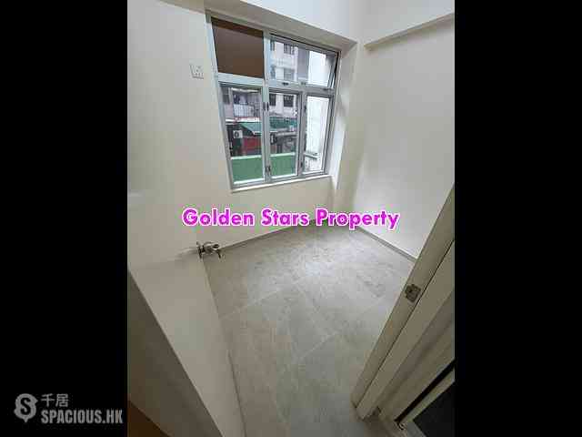 Sai Ying Pun - 204-208, Queen's Road West 03