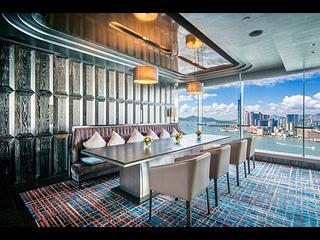 Wan Chai - The Gloucester 17