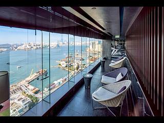 Wan Chai - The Gloucester 20
