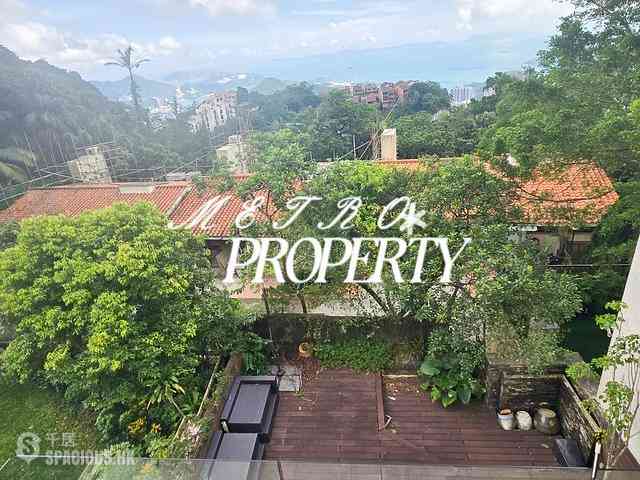 The Peak - Strawberry Hill 05