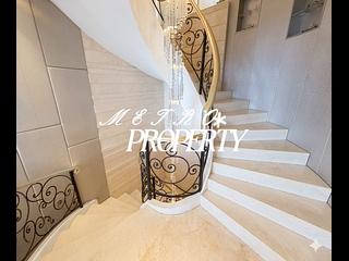 The Peak - Strawberry Hill 06