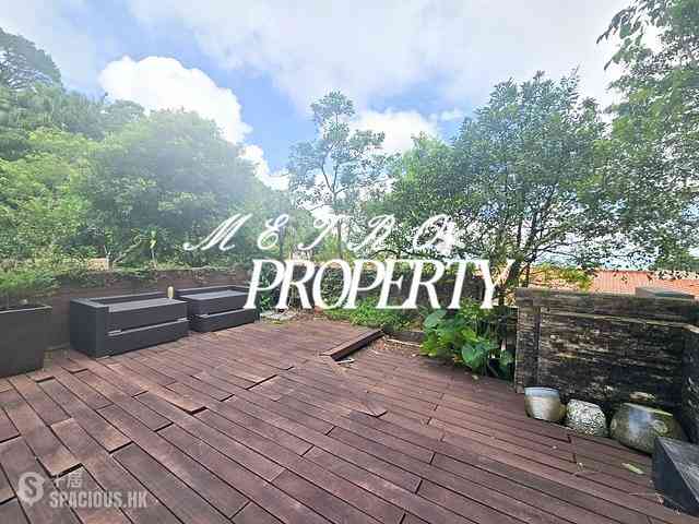 The Peak - Strawberry Hill 12