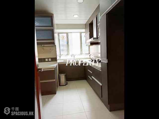 Mid Levels Central - Tregunter Tower 3 07