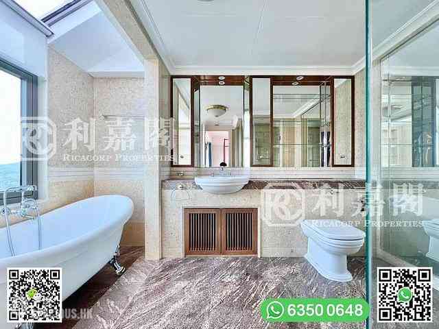 Clear Water Bay - The Portofino 25