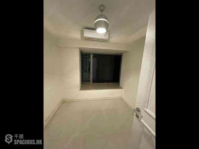 Tung Chung - Caribbean Coast Phase 4 Crystal Cove 01