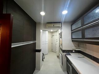 Mid Levels Central - Tregunter Tower 3 06