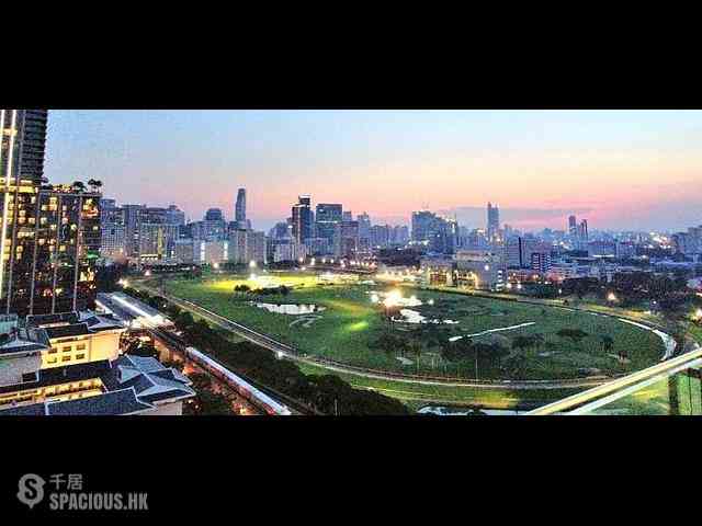 Quarry Bay - The Floridian 01
