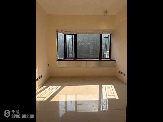 Mid Levels Central - Tycoon Court Block B 07