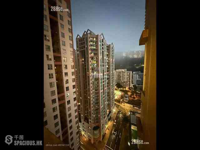 Quarry Bay - La Place De Victoria 10
