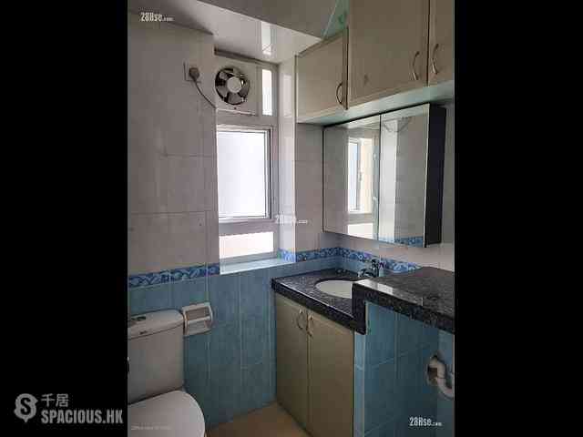 Quarry Bay - Nan Fung Sun Chuen Block 7 02