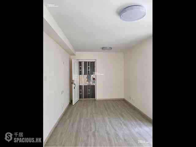 Quarry Bay - Nan Fung Sun Chuen Block 7 04