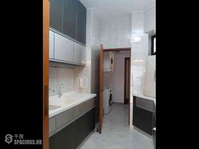 Jardines Lookout - Cavendish Heights Block 3 04