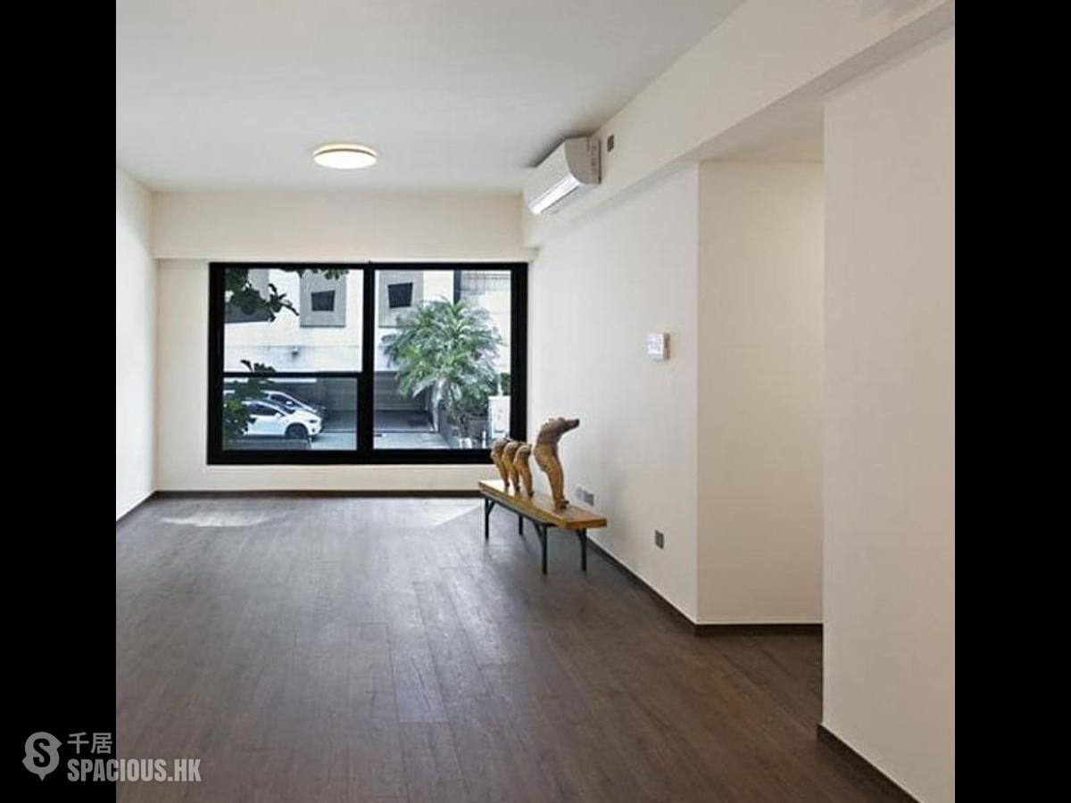 Tai Hang - C.C. Lodge 01