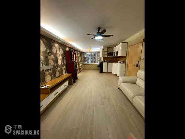 Causeway Bay - Victoria Centre Block 3 06