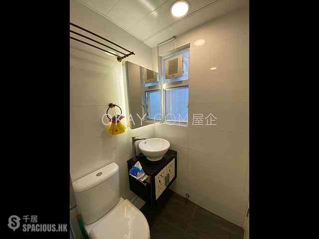 Kennedy Town - Shun Hing Building 15