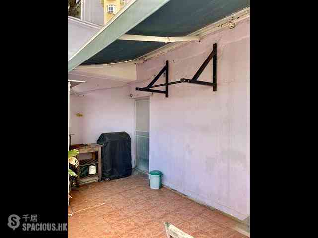 Kennedy Town - Kelly Court 03