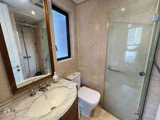 Shek Tong Tsui - One South Lane 05