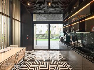 Wan Chai - The Luna 10