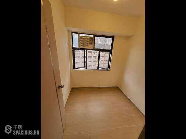Sai Ying Pun - Rich Court 03
