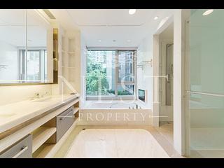 Mid Levels West - Cluny Park 11