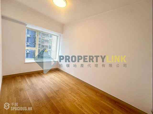 Soho - Centrestage Block 2 04