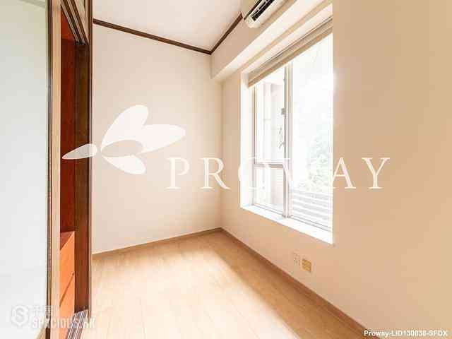 Kennedy Town - Serene Court 06