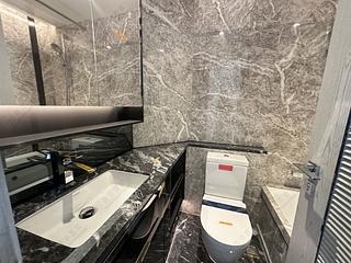 Wong Chuk Hang - The Southside Phase 3B Blue Coast Tower 2B 06