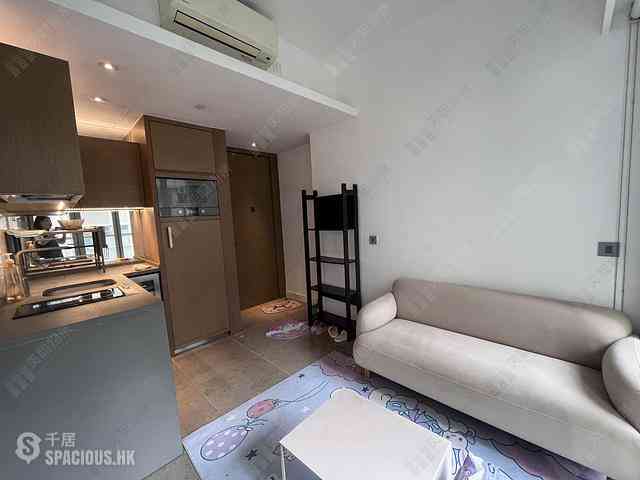 Shek Tong Tsui - Eight South Lane 02