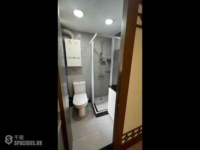 Shau Kei Wan - Sun Lee Building 03