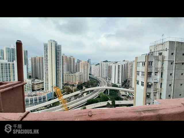 Shau Kei Wan - Ka Fook Building 06