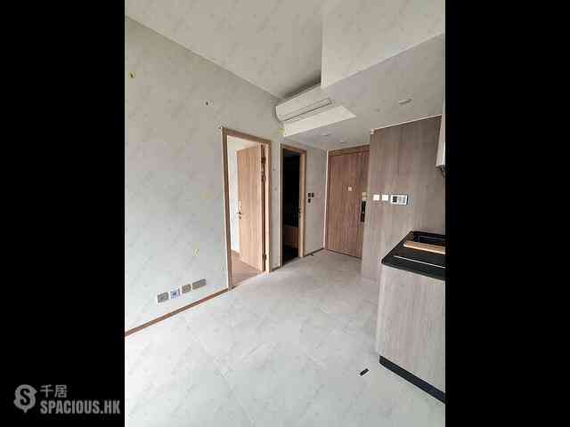 Sai Ying Pun - 9 Eastern Street 08