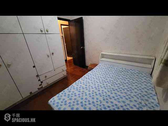 Shau Kei Wan - King Fai Building 03