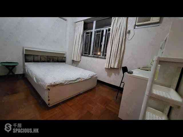 Shau Kei Wan - King Fai Building 04