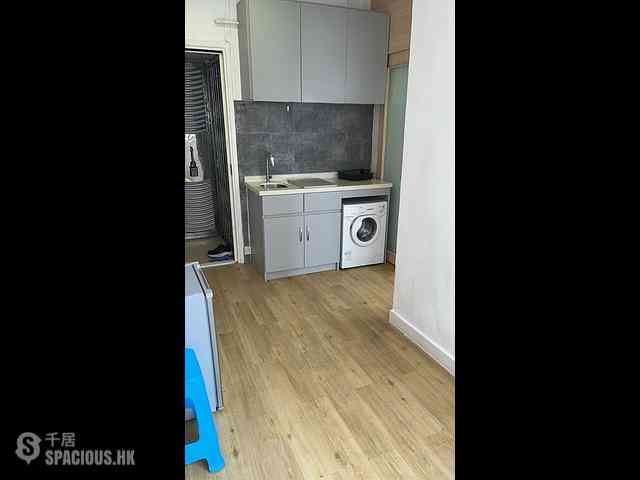Shau Kei Wan - Golden Mansion 01