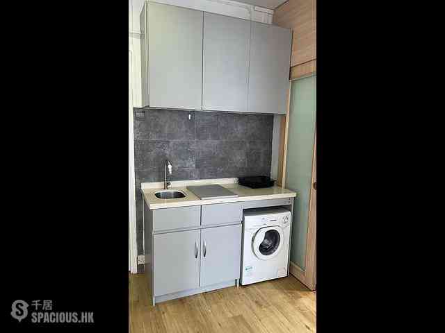 Shau Kei Wan - Golden Mansion 02