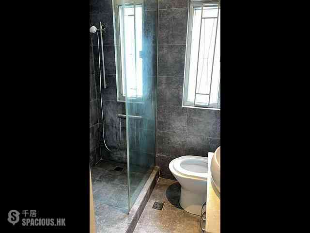 Shau Kei Wan - Golden Mansion 03