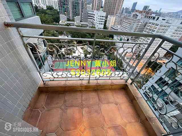 Yau Ma Tei - The Regalia 04