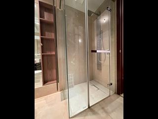 Wan Chai - The Avenue Phase 2 Block 3 07