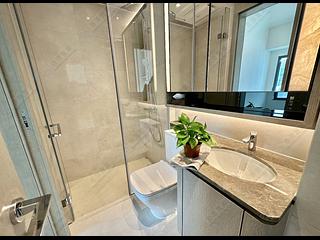 Wong Chuk Hang - The Southside Phase 1 Southland Tower 1A 03