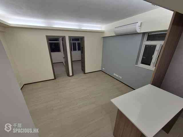 Wan Chai - Hip Sang Building 03