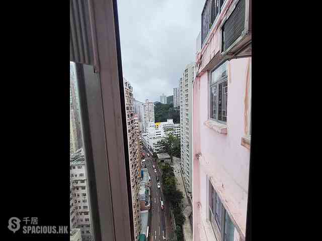 Sai Wan Ho - Lee Ga Building 03