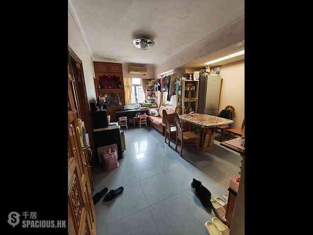 Sai Wan Ho - Lee Ga Building 12