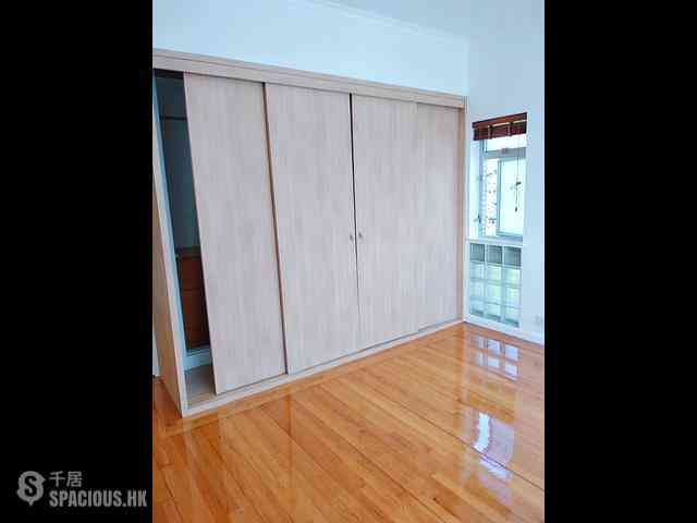 Repulse Bay - Repulse Bay Garden Block 5 03