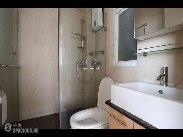 Wan Chai - Hay Wah Building Block A 08