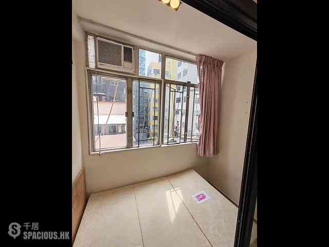 Wan Chai - Heung Hoi Mansion 03